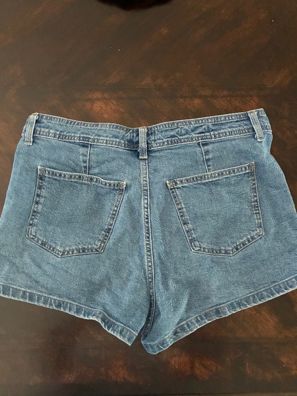 Universal Thread Sailor Denim Shorts Size 14 High Rise Medium Wash